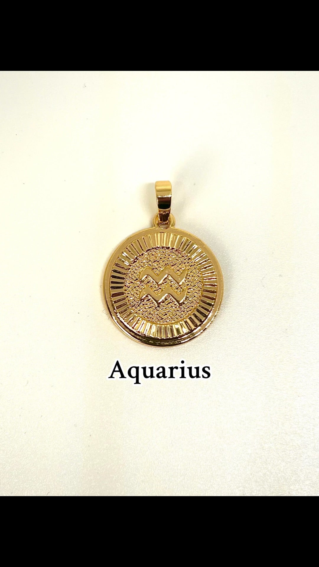 Aquarius Zodiac Chain